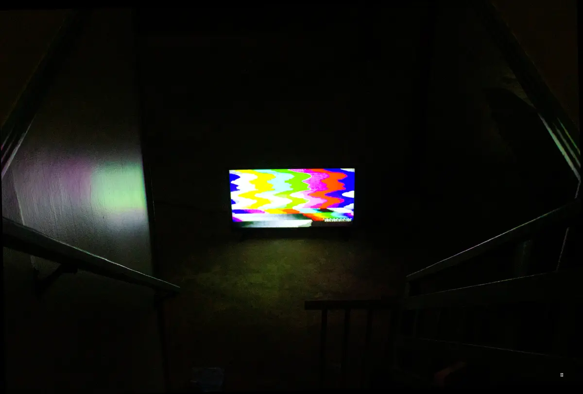 90인치 TV 무타공 설치, 이것만 알면 전문가!
